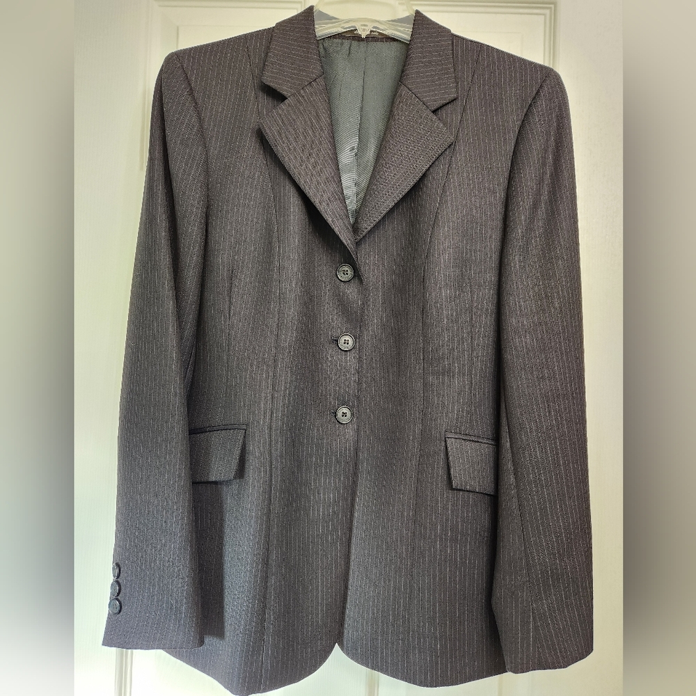 Women's R.J. Classic SEquestrian Showcoat Size R-10 - Picture 16 of 16